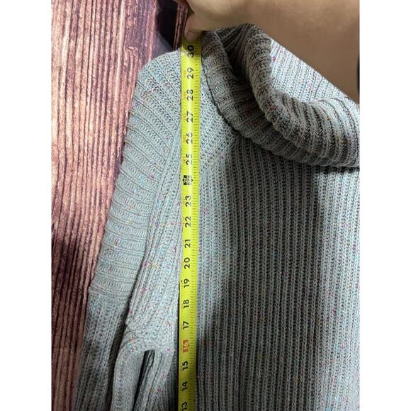 Free People Sweater Gray Oversized Mock Neck Cozy Women Size X Small Knit NEW - Picture 6 of 7
